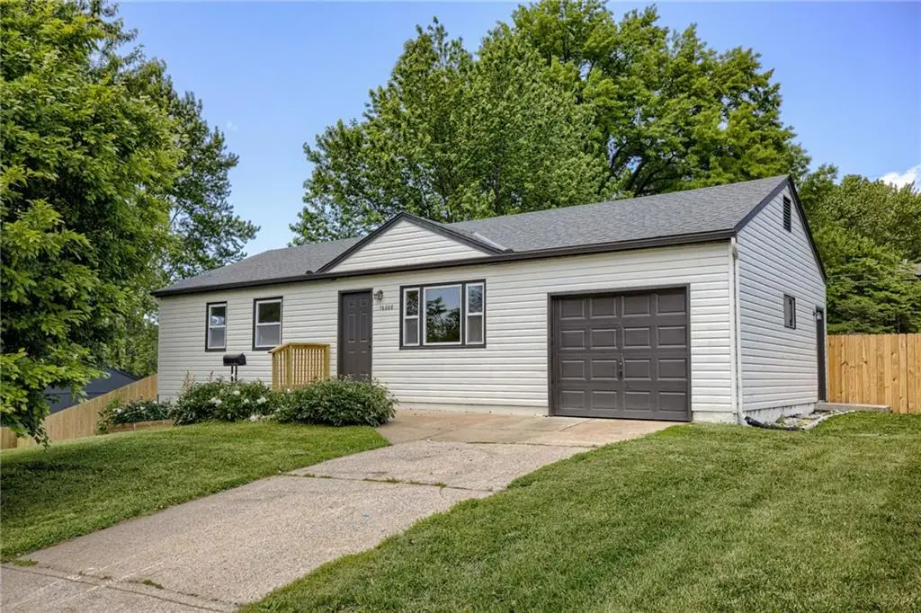 16008 E 32nd Street, Independence, MO 64055 - #1