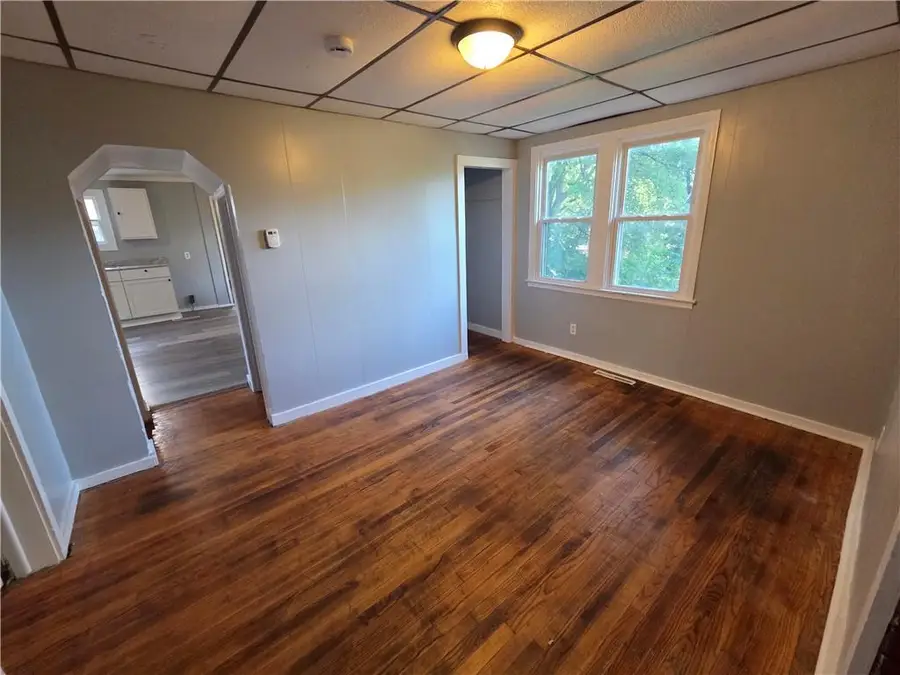 2425 S 15th Street, Saint Joseph, MO 64503 - #3