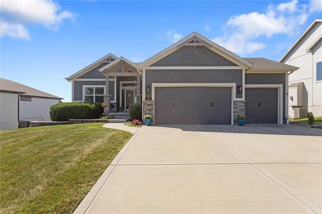 2401 NE 112th Street, Kansas City, MO 64155 - #1