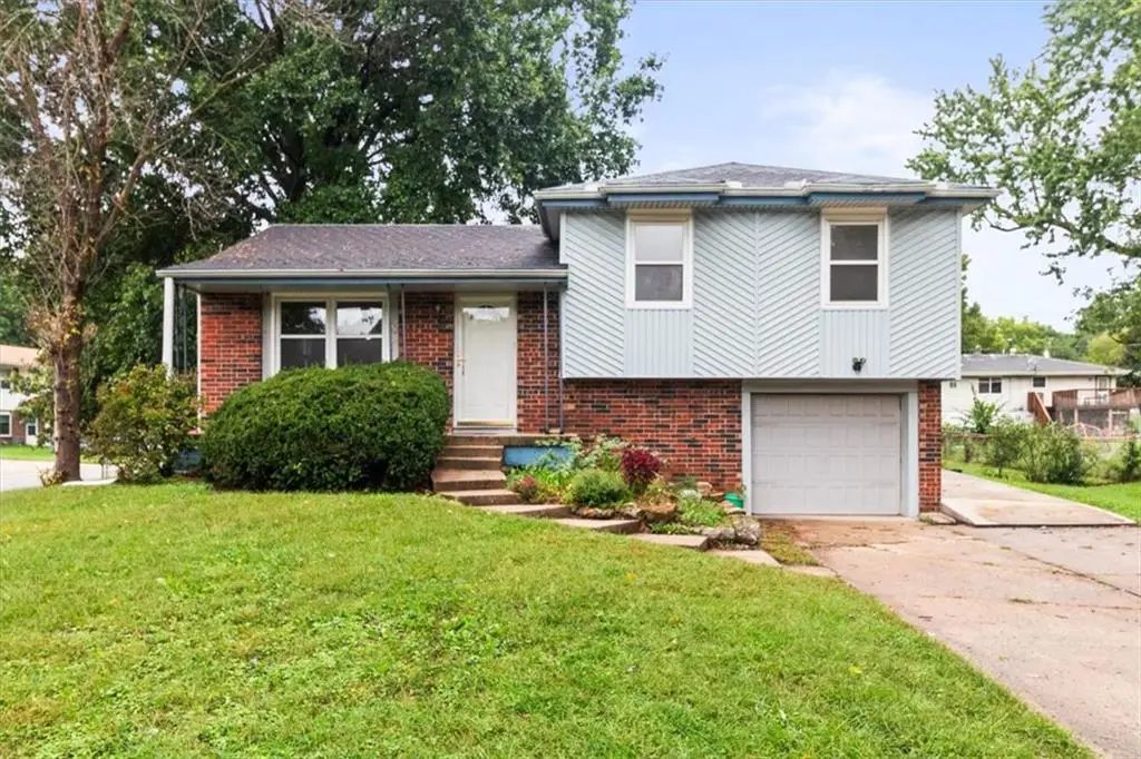 5200 NE 56th Place, Kansas City, MO 64119 - #1