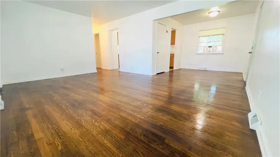 204 N Park Drive, Belton, MO 64012 - #3