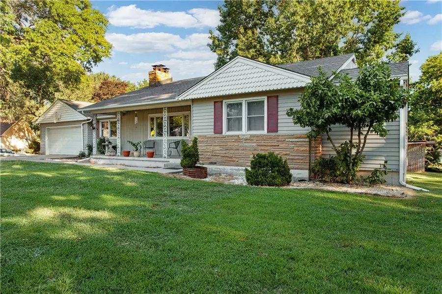 2109 SW Walnut Street, Blue Springs, MO 64015 - #2