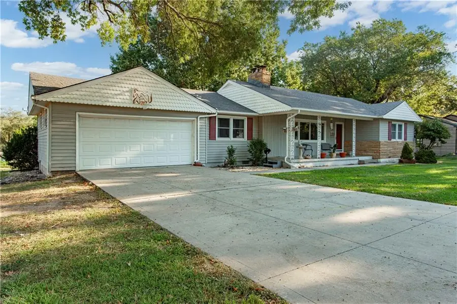 2109 SW Walnut Street, Blue Springs, MO 64015 - #3