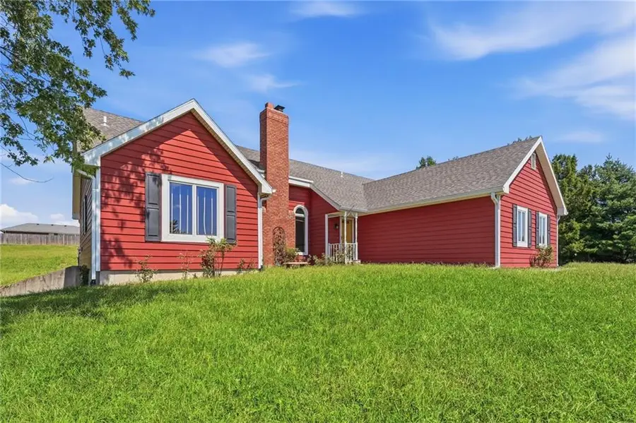 27290 Stephanie Lane, Weston, MO 64098 - #2