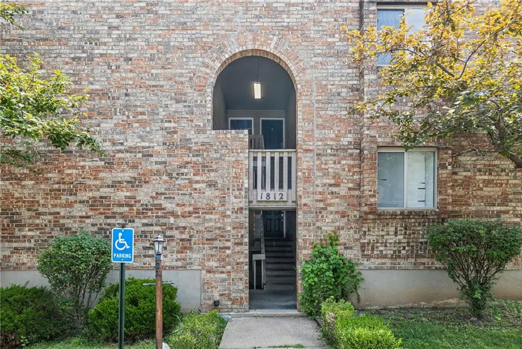 1812 E 97th Street #A, Kansas City, MO 64131 - #1