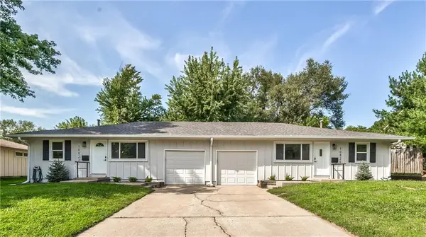 10820-10822 W 49 Street, Shawnee, KS 66203