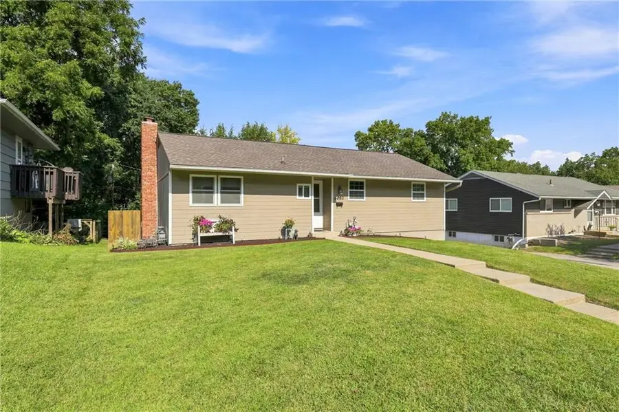 5440 N Cleveland Avenue, Kansas City, MO 64119 - #3