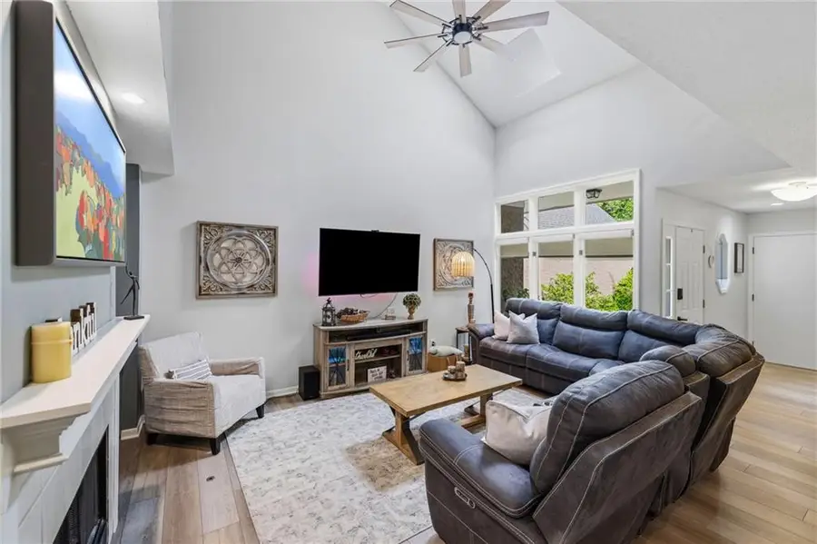 6727 W 126th Court, Overland Park, KS 66209 - #3