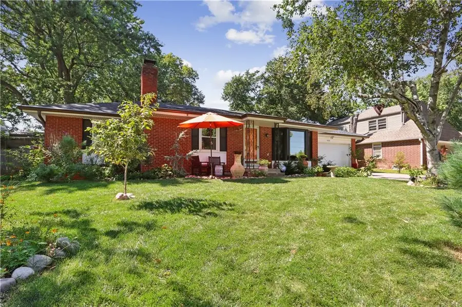 4026 N Tracy Avenue, Kansas City, MO 64116 - #2