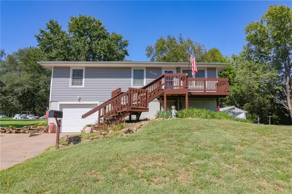 206 W 7th Street, Knob Noster, MO 65336