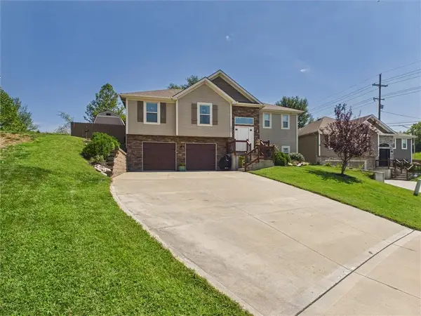 6805 N Pontiac Avenue, Kansas City, MO 64151