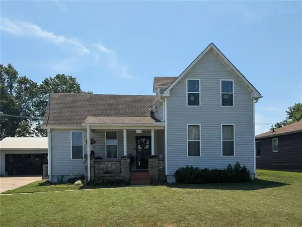 518 W 4th Avenue, Garnett, KS 66032