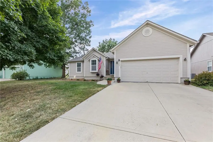 350 N Locust Street, Gardner, KS 66030 - #2