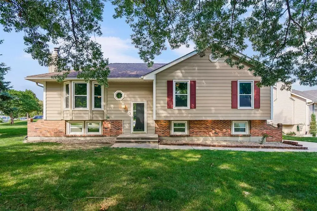 401 SE Mt Vernon Drive, Blue Springs, MO 64014 - #1