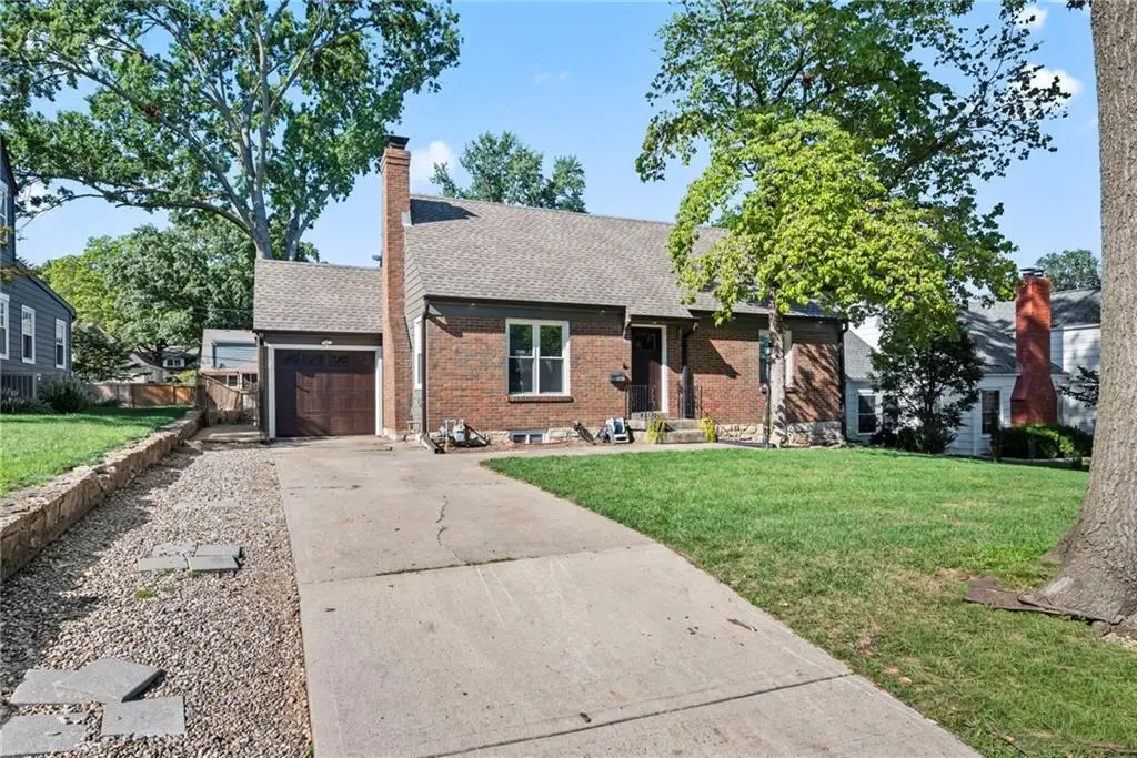 2720 W 51st Street, Westwood, KS 66205 - #1
