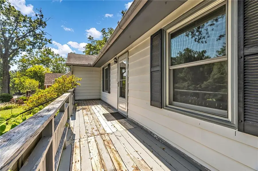 5530 N Spruce Avenue, Kansas City, MO 64119 - #3