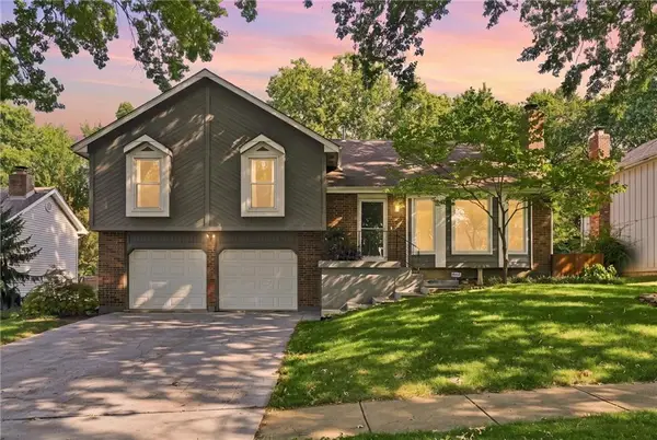 15302 W 121st Terrace, Olathe, KS 66062