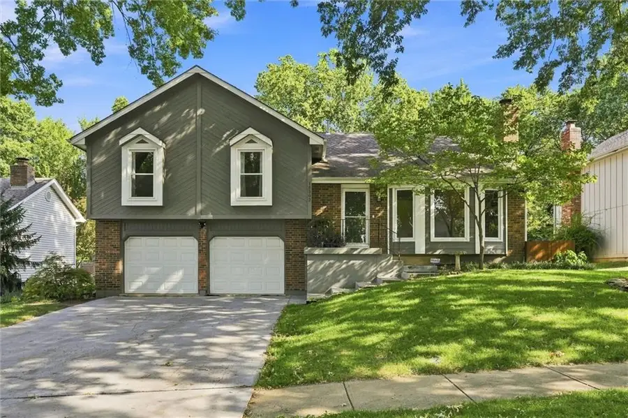 15302 W 121st Terrace, Olathe, KS 66062 - #2