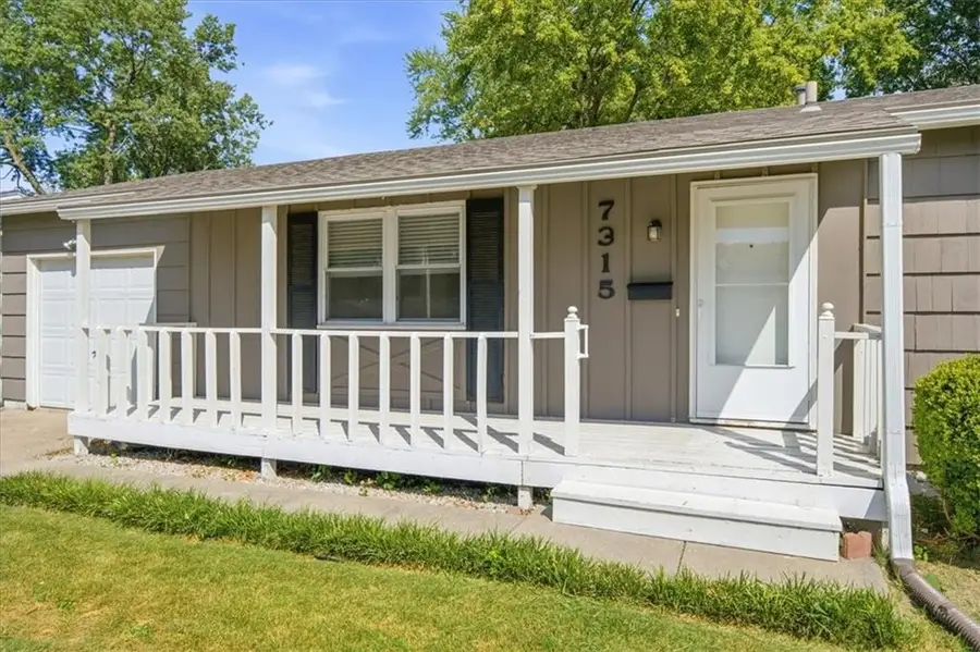 7315 Appleton Avenue, Raytown, MO 64133 - #2