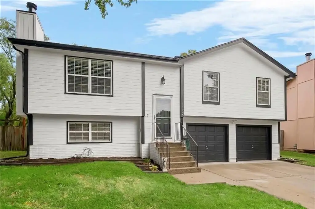 11129 N Main Street, Kansas City, MO 64155 - #1