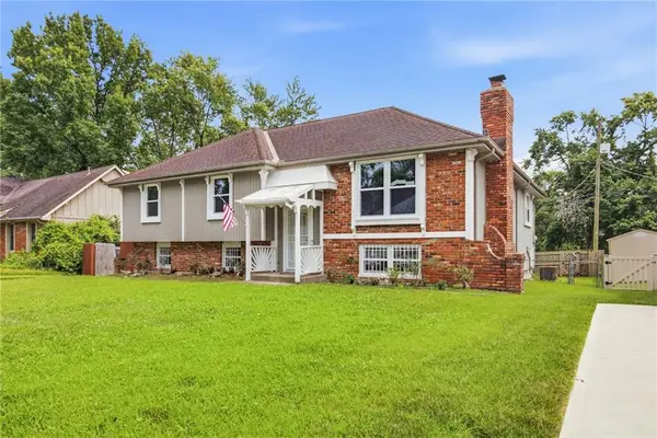 8113 E 96th Terrace, Kansas City, MO 64134