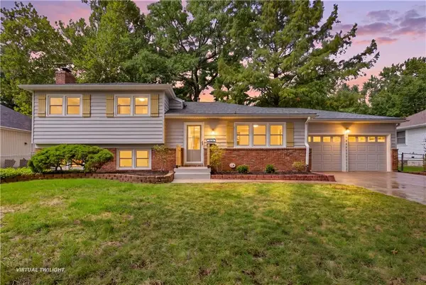 9624 Woodson Drive, Overland Park, KS 66207