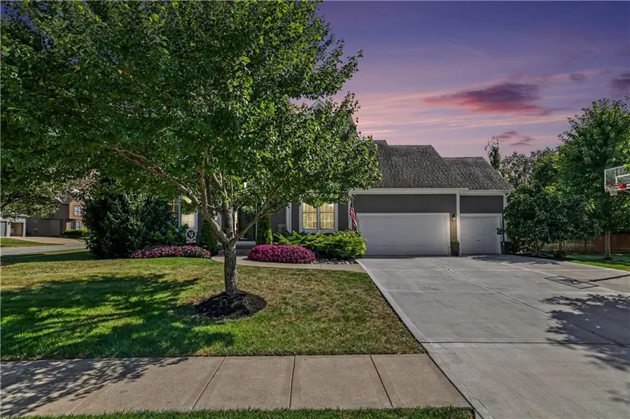 16915 W 161 Street, Olathe, KS 66062 - #2