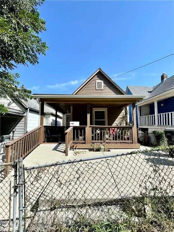 902 W 29th Street, Kansas City, MO 64108 - #1