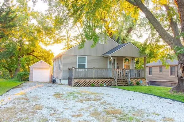 3818 N Kensington Avenue, Kansas City, MO 64117