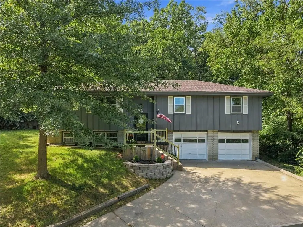 1602 Westwood Drive, Leavenworth, KS 66048 - #1