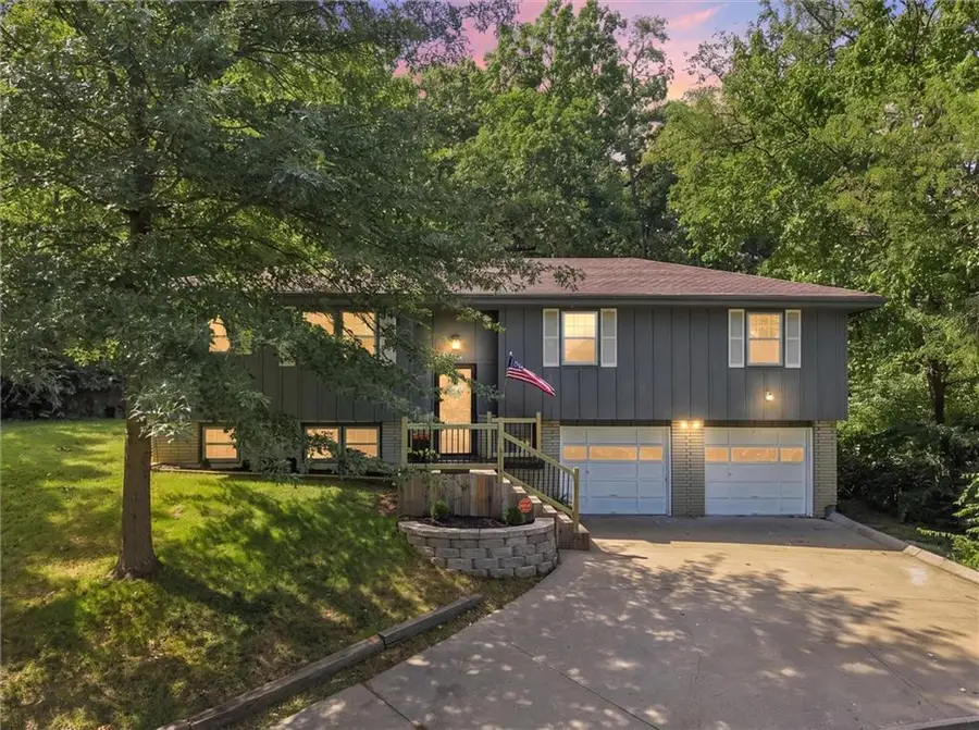 1602 Westwood Drive, Leavenworth, KS 66048 - #2