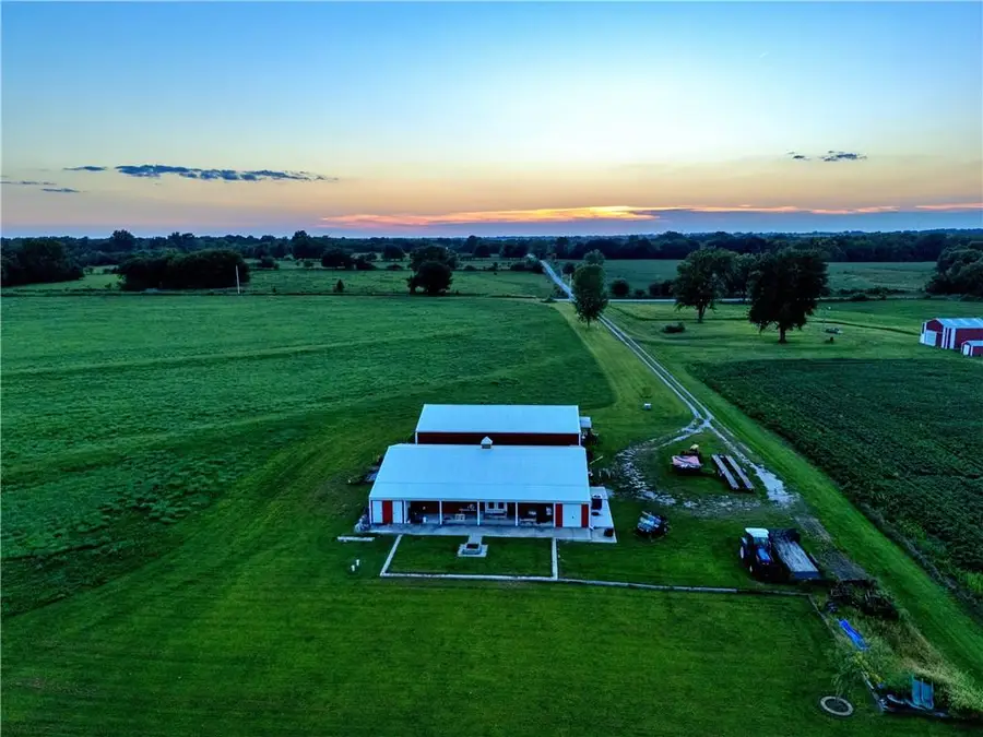 11004 110th Lane, Sweet Springs, MO 65351 - #3