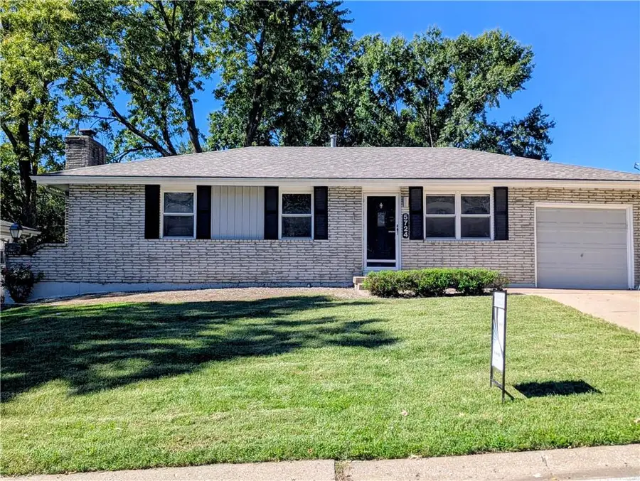 5724 N Denver Avenue, Kansas City, MO 64119 - #2