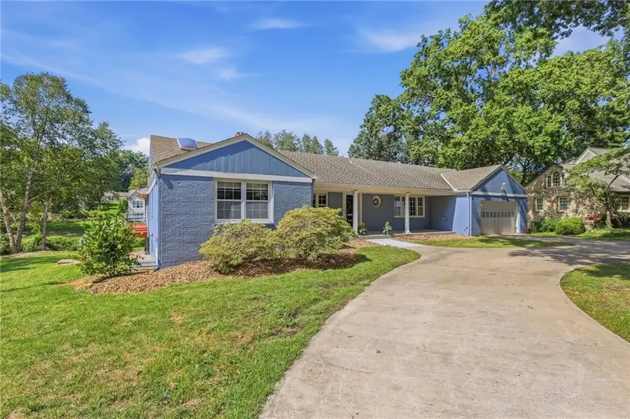 8406 Ensley Lane, Leawood, KS 66206 - #3
