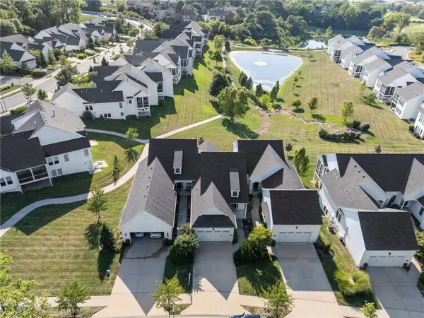6140 Lime Stone Court, Parkville, MO 64152