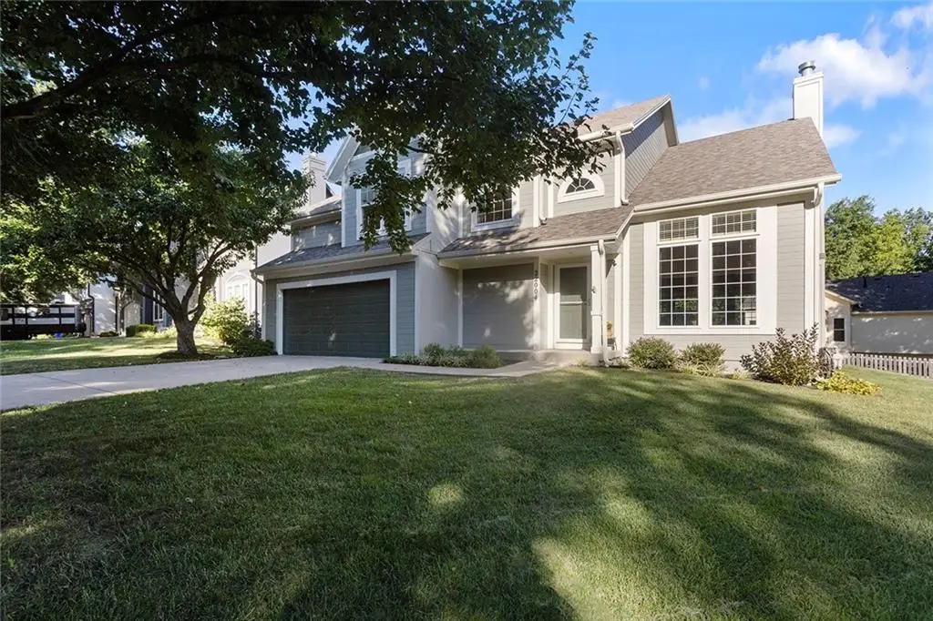 22004 W 51st Terrace, Shawnee, KS 66226 - #1