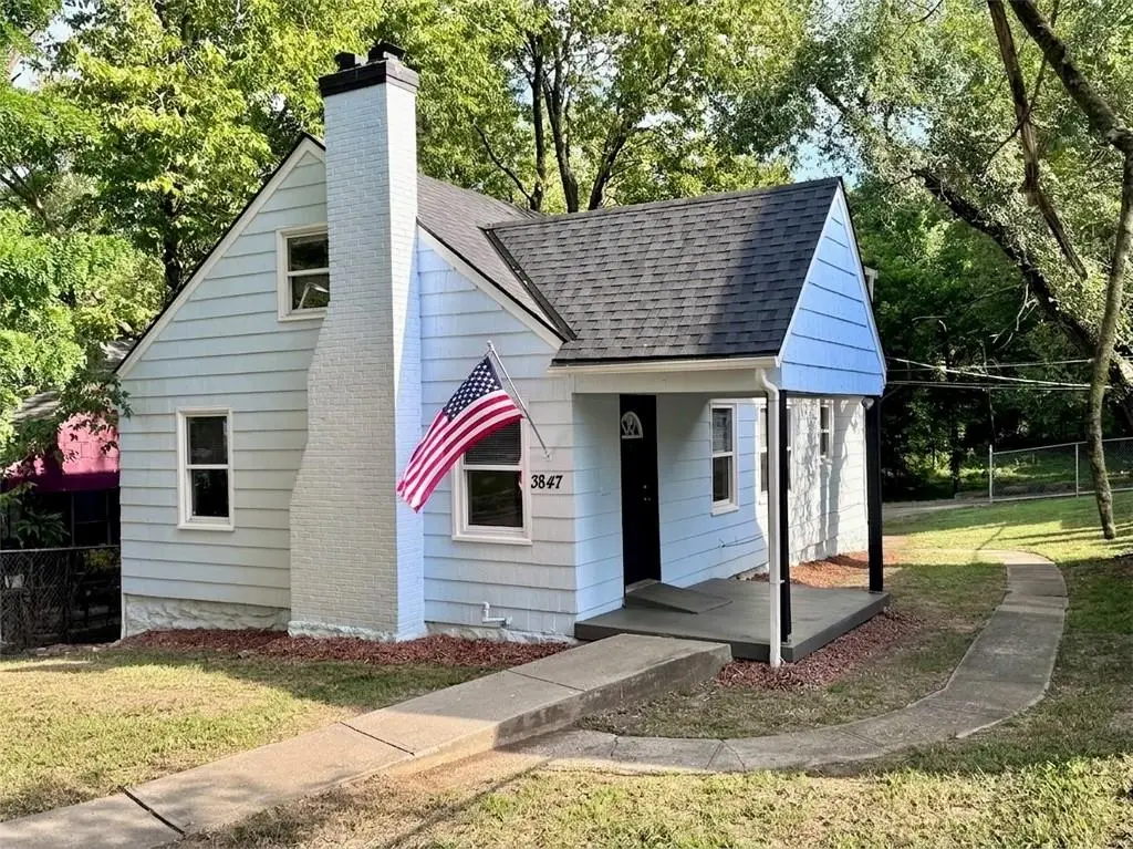 3847 E 60th Terrace, Kansas City, MO 64130 - #1