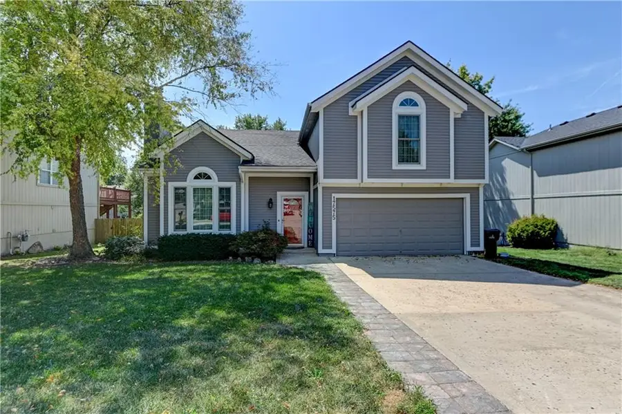 17575 W 111th Court, Olathe, KS 66061 - #3
