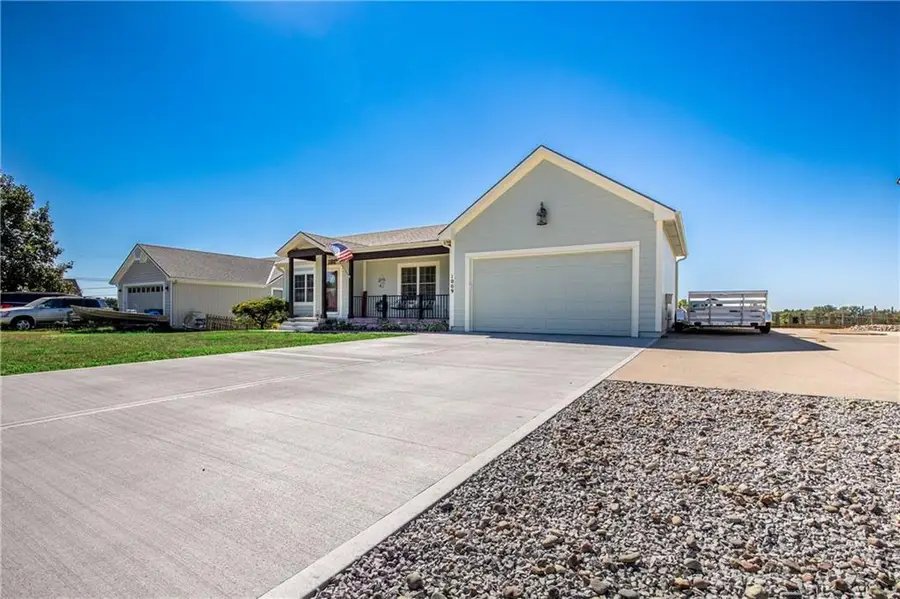 1009 Cherokee Lane, Paola, KS 66071 - #2