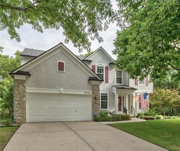 15712 W 158th Terrace, Olathe, KS 66062