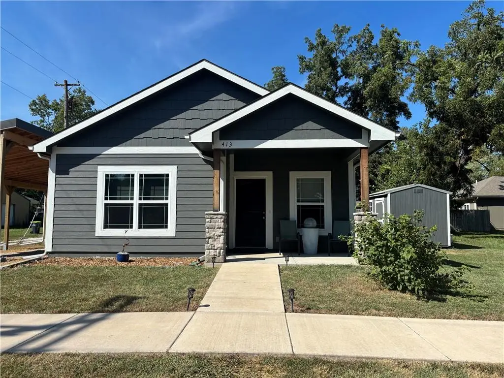 413 E 2nd Street, Ottawa, KS 66067 - #1