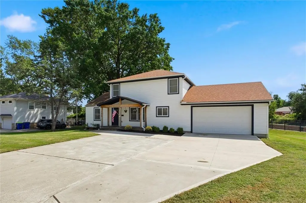 10827 W 62nd Street, Shawnee, KS 66203 - #1