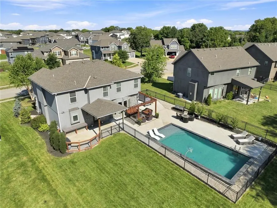 9415 NE 97th Street, Kansas City, MO 64157 - #2