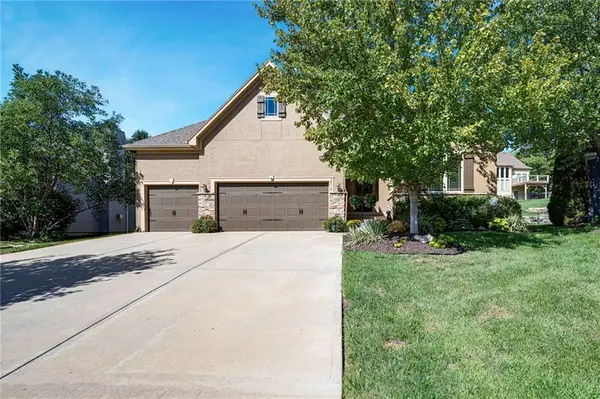 12714 W 49th Terrace, Shawnee, KS 66216
