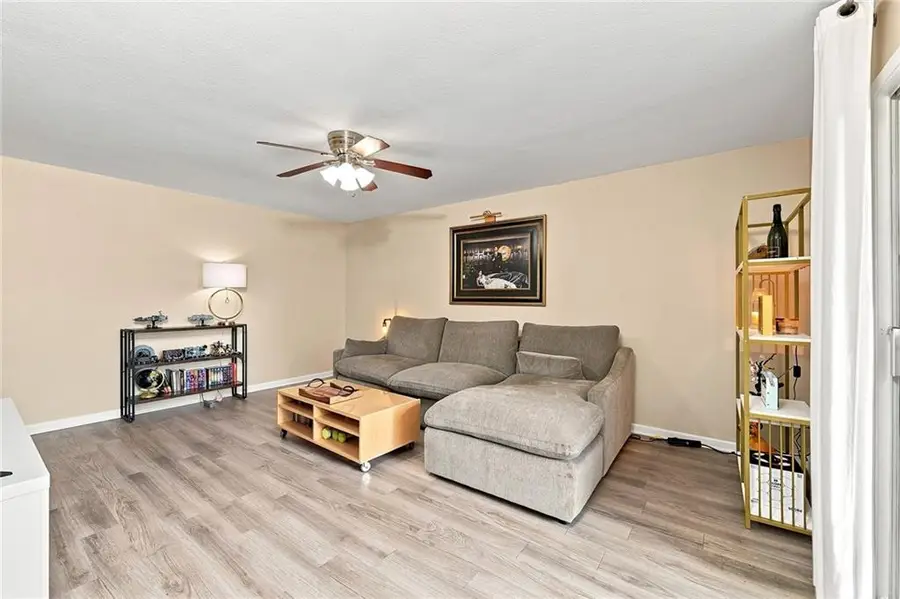 9622 Perry Lane #A, Overland Park, KS 66212 - #3