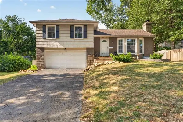 8810 W 72nd Terrace, Merriam, KS 66204