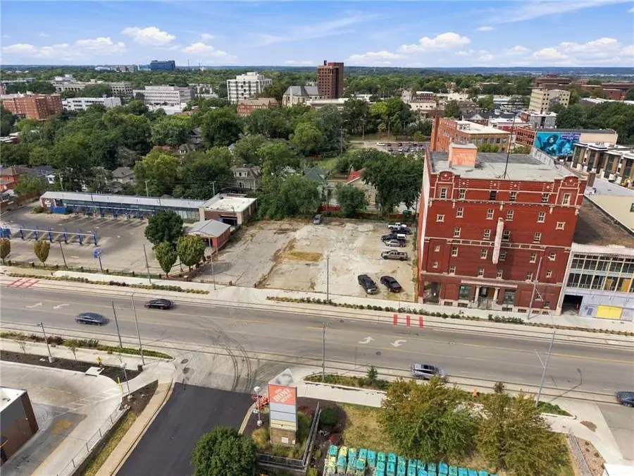 3260 Main Street, Kansas City, MO 64111 - #3