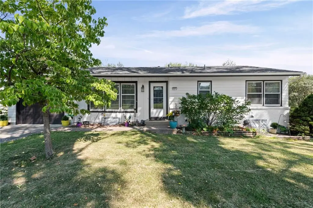 7017 N Montrose Avenue, Kansas City, MO 64151 - #1
