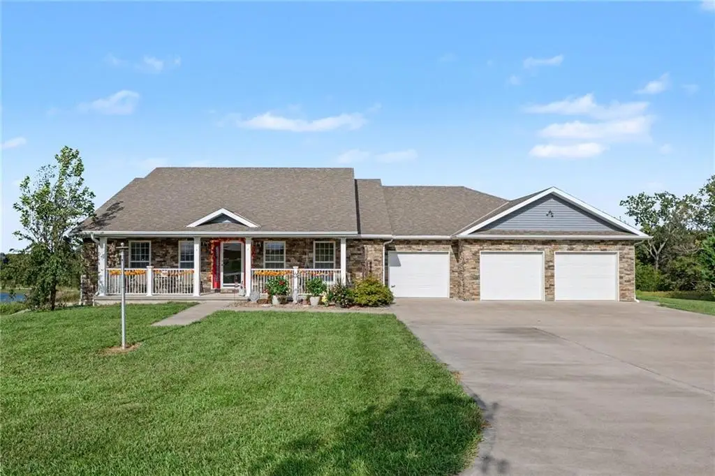 10950 SE E Highway, Agency, MO 64401 - #1