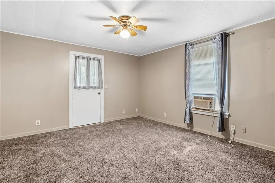 656 E 12th Street, Sedalia, MO 65301 - #3